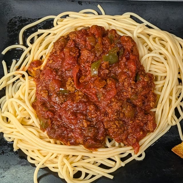 Wednesday Spaghetti w/ Salad.